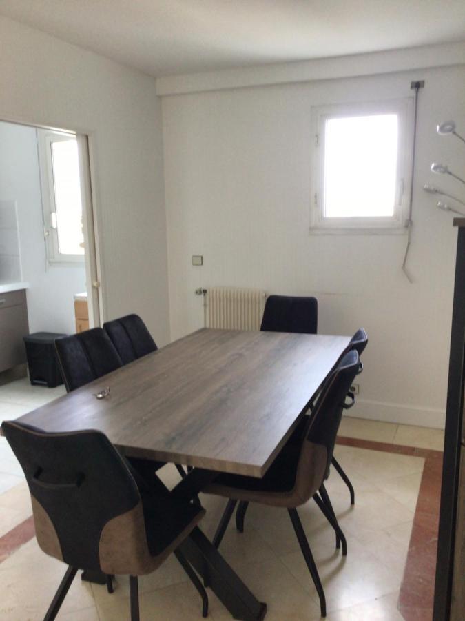 Le Beltremieux Apartment ลาโรแชล ภายนอก รูปภาพ