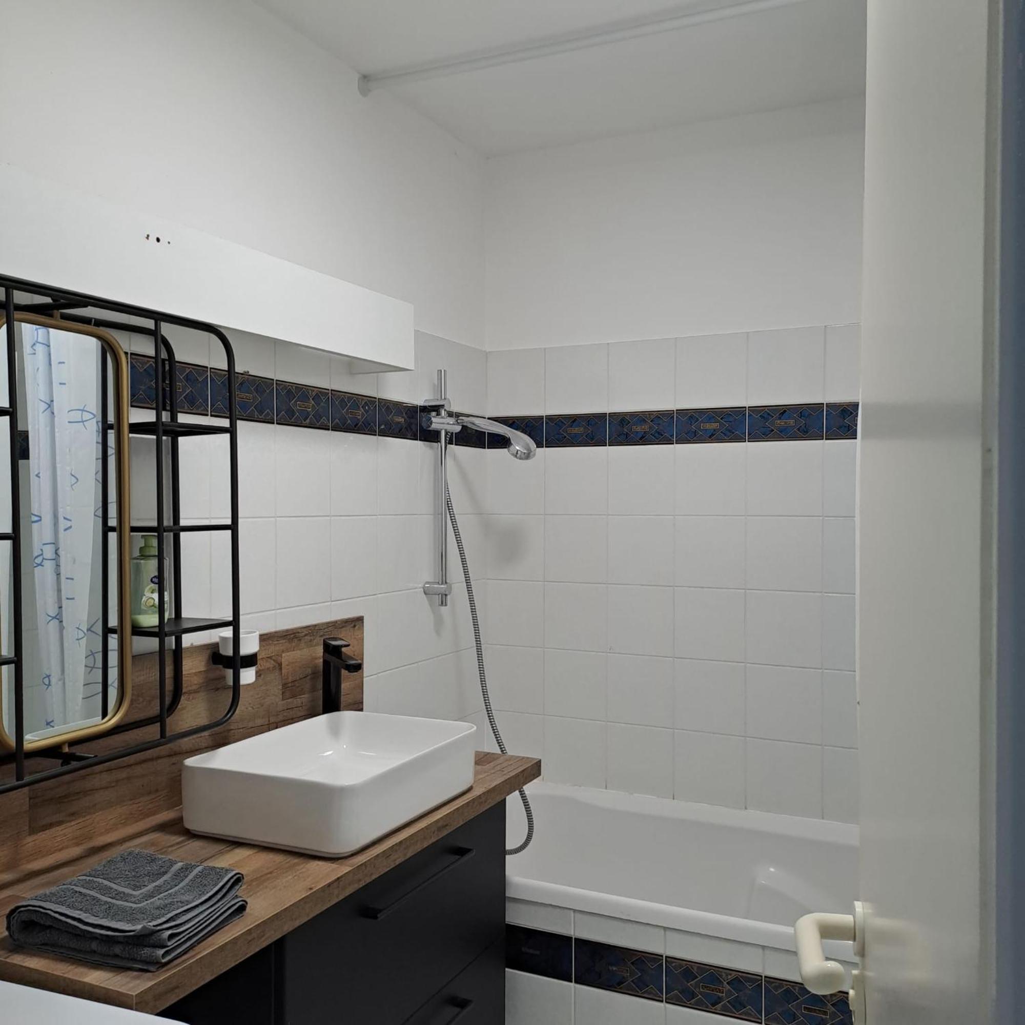 Le Beltremieux Apartment ลาโรแชล ภายนอก รูปภาพ